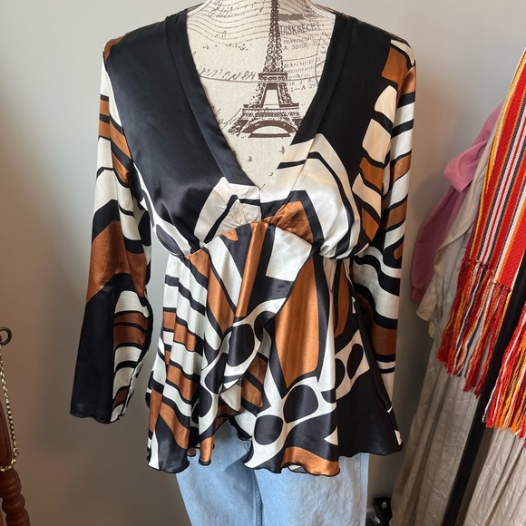 90’s silky satin peplum blouse - Picture 2 of 4